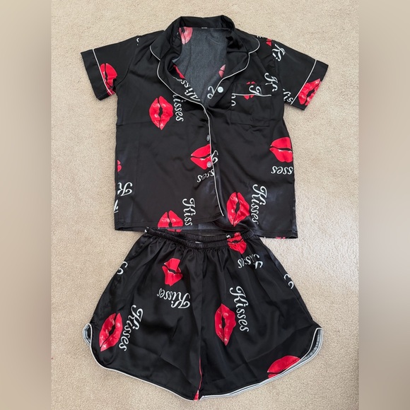 Kisses silk pj set never worn - Picture 1 of 1